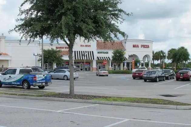 Ev (217 Legacy Park)