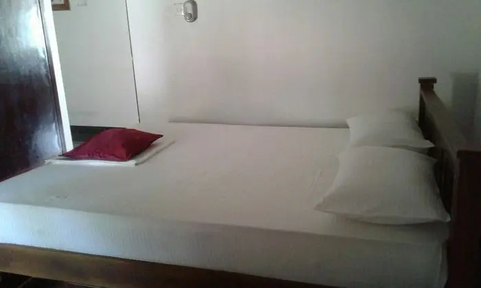 Üç Kişilik Oda