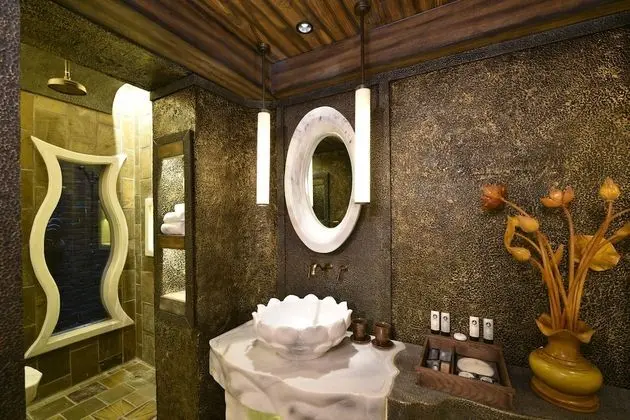 Deluxe Oda, 1 En Büyük (King) Boy Yatak (Forest View)