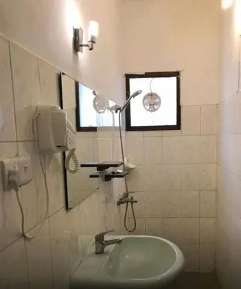 Family Tek Büyük Yataklı Oda