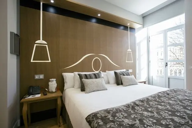 Tek Büyük veya İki Ayrı Yataklı Oda (Exterior)