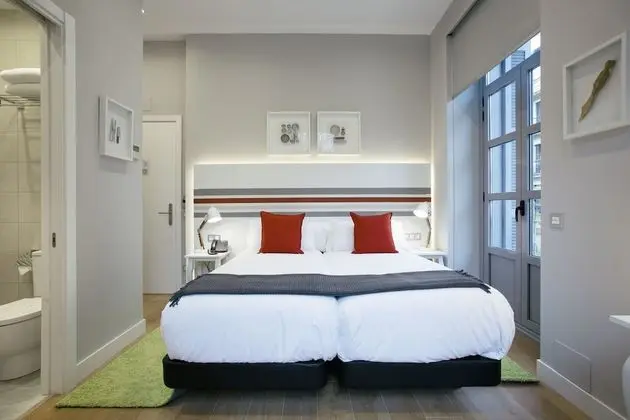 Tek Büyük veya İki Ayrı Yataklı Oda (Exterior)