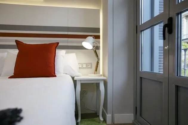 Tek Büyük veya İki Ayrı Yataklı Oda (Exterior)