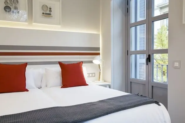 Tek Büyük veya İki Ayrı Yataklı Oda (Exterior)