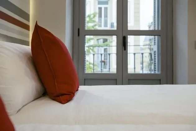 Tek Büyük veya İki Ayrı Yataklı Oda (Exterior)