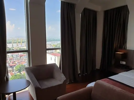 Deluxe Tek Büyük Yataklı Oda