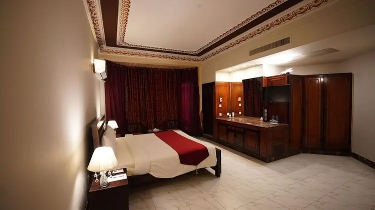 Executive Tek Büyük Yataklı Oda