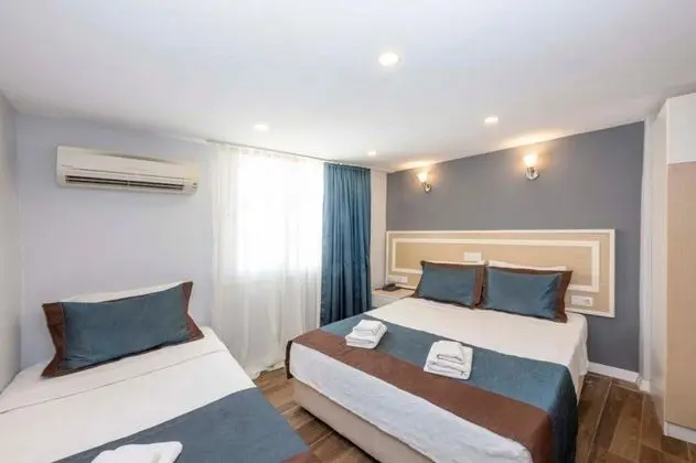 Triple, Şehir Manzaralı, Klimalı
