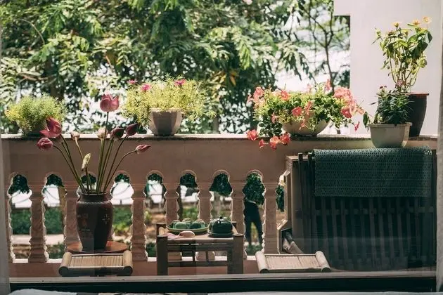 Tek Büyük Yataklı Oda, Balkon