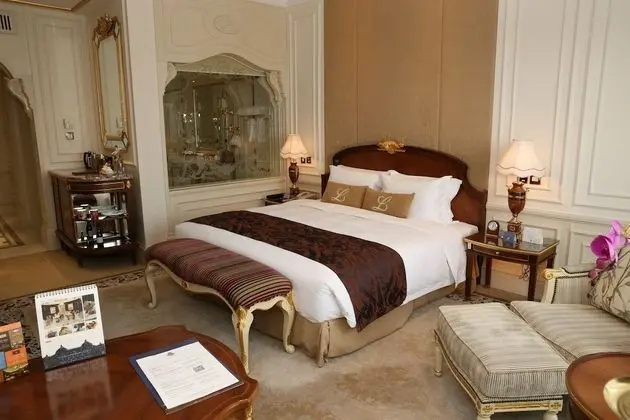 Deluxe King Room