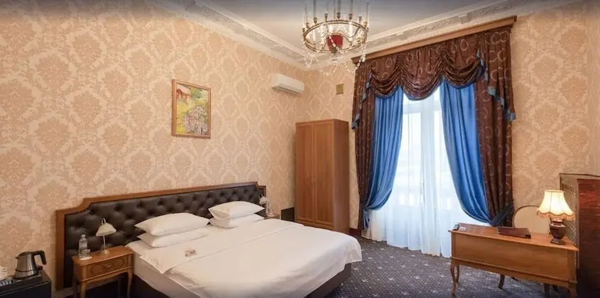 Standard Tek Büyük Yataklı Oda