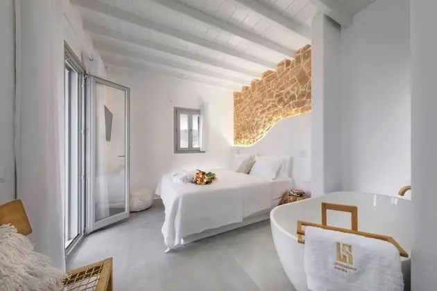 Design Tek Büyük Yataklı Oda, Deniz Manzaralı