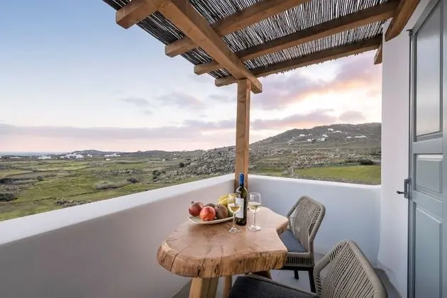 Design Tek Büyük Yataklı Oda, Deniz Manzaralı