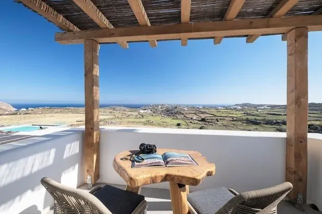 Design Tek Büyük Yataklı Oda, Deniz Manzaralı