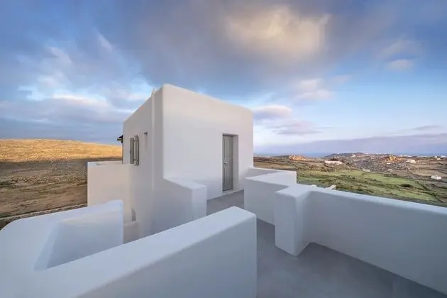 Design Tek Büyük Yataklı Oda, Deniz Manzaralı