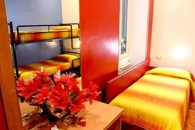 Basic Dört Kişilik Oda