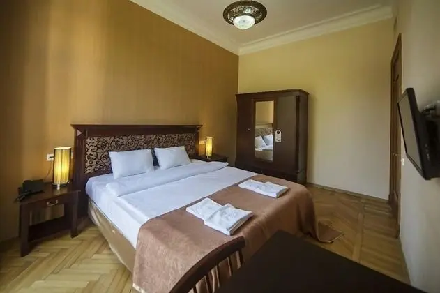 Standard Tek Büyük veya İki Ayrı Yataklı Oda