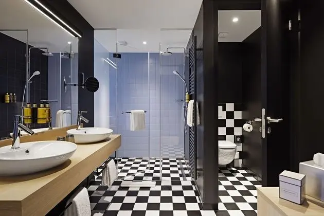Gallery Tek Büyük Yataklı Oda, 1 En Büyük (King) Boy Yatak