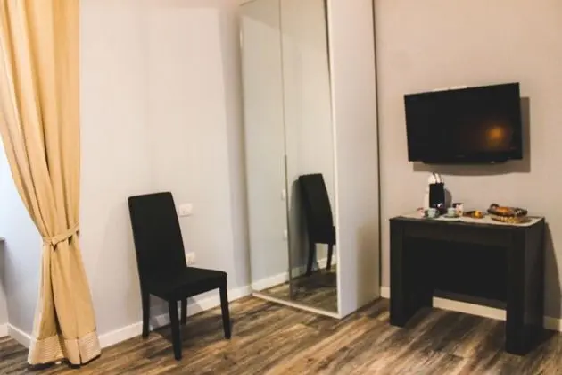 Dört Kişilik Oda (San Gennaro)