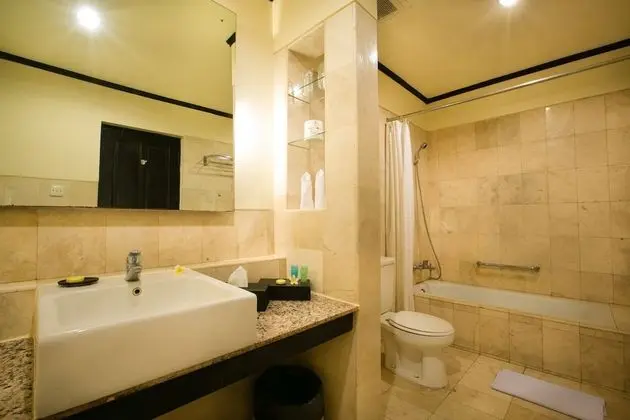 Super Deluxe Pool View Room