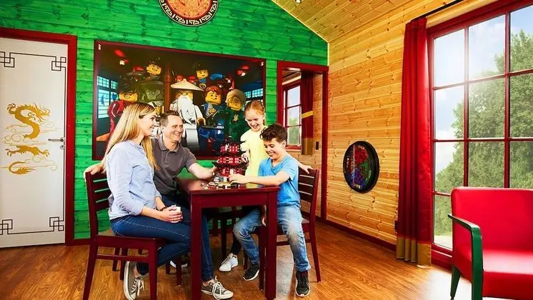 LEGO® NINJAGO® Cabin, Playground View