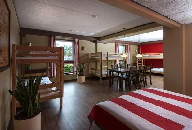 Pirate Room, 8 Persons