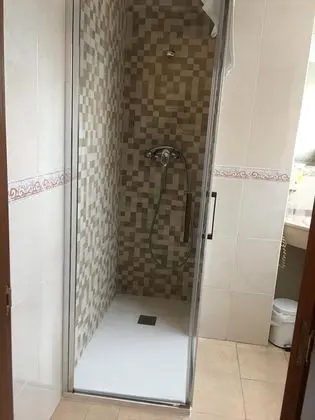 Büyük Yataklı Tek Kişilik Oda