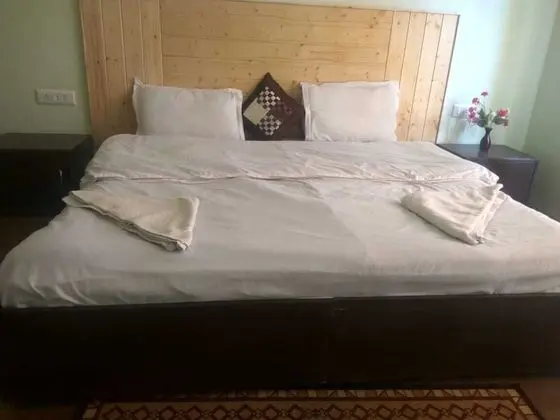 Standard Tek Büyük Yataklı Oda, 1 Büyük (Queen) Boy Yatak, Bahçe Manzaralı