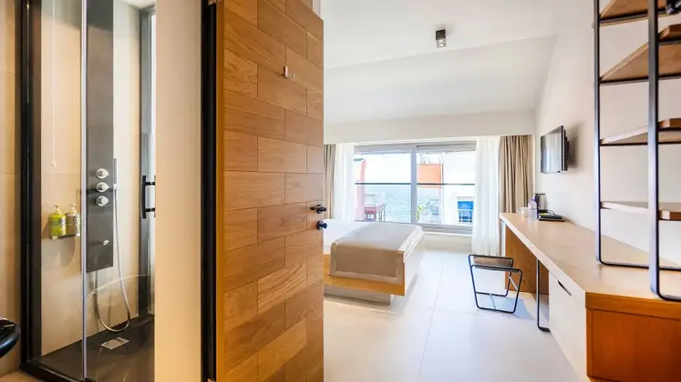 https://images.odamax.com/img/1024x768/odamax/image/upload/LE_HOTEL_202501271555581_DEN_Z_2.webp