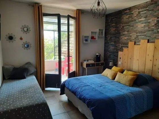 Tek Büyük Yataklı Oda, Bahçe Manzaralı