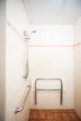 Deluxe Tek Büyük veya İki Ayrı Yataklı Oda, Engellilere Uygun