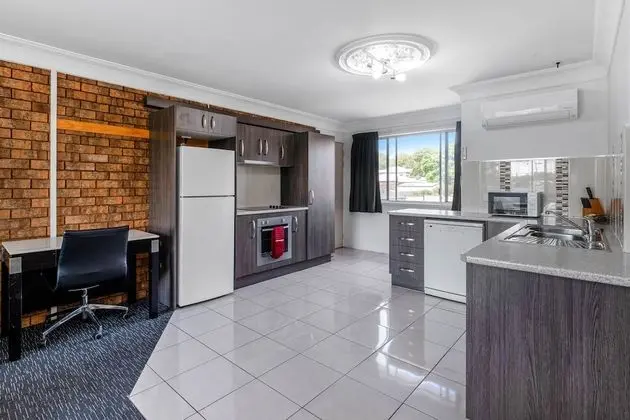Standard Oda, Mutfak (3 bedroom unit)