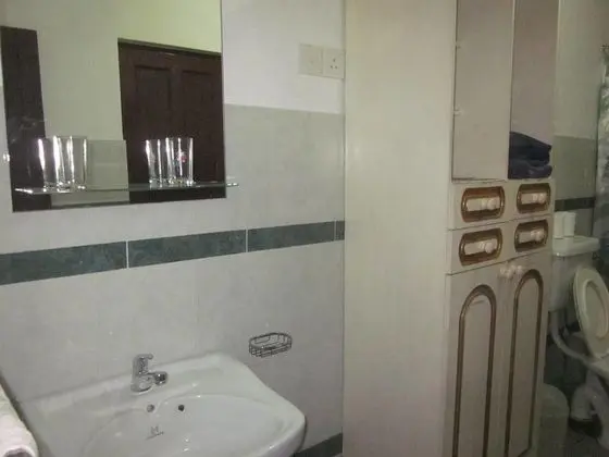 Üç Kişilik Oda, Havuz Manzaralı