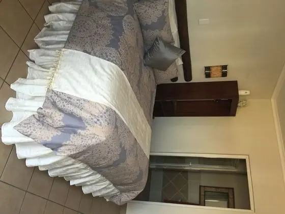 Classic Tek Büyük Yataklı Oda