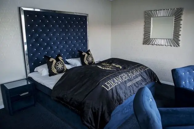 Deluxe Tek Büyük Yataklı Oda, Özel Banyo, Deniz Manzaralı (Balcony)