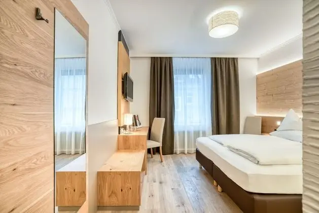 Tek Büyük veya İki Ayrı Yataklı Oda