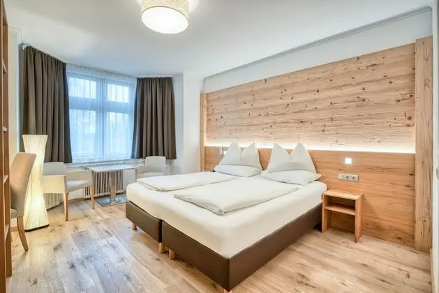 Tek Büyük veya İki Ayrı Yataklı Oda