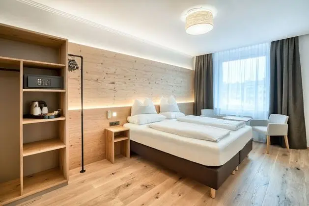 Tek Büyük veya İki Ayrı Yataklı Oda