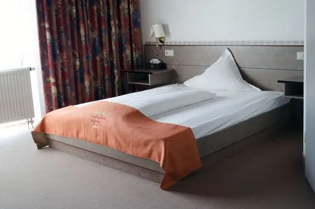 Basic Tek Büyük Yataklı Oda