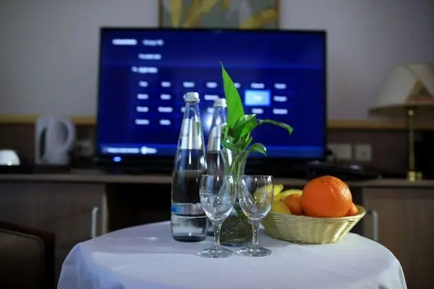 Basic Tek Büyük Yataklı Oda