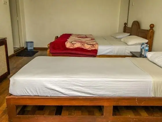 Üç Kişilik Oda, Göl Manzaralı