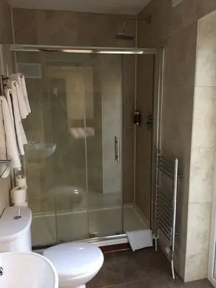 Classic Tek Büyük Yataklı Oda