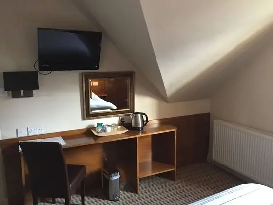 Classic Tek Büyük Yataklı Oda