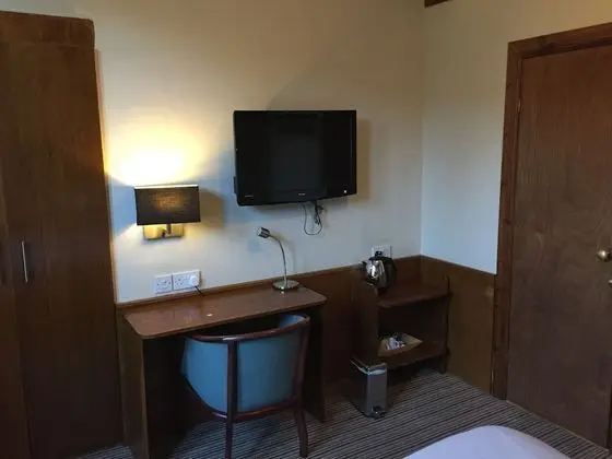 Classic Tek Büyük Yataklı Oda