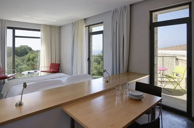 Stüdyo, Deniz Manzaralı