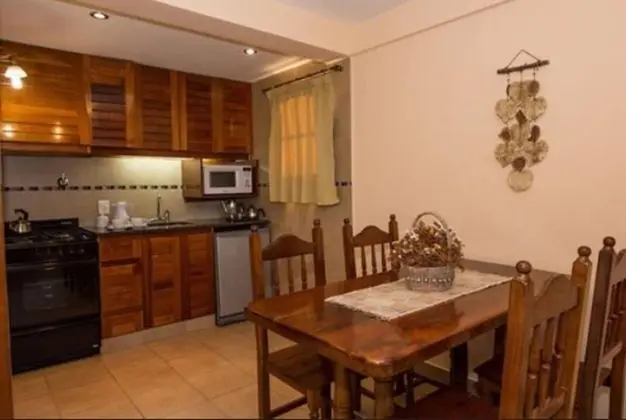 Kulübe, Göl Manzaralı