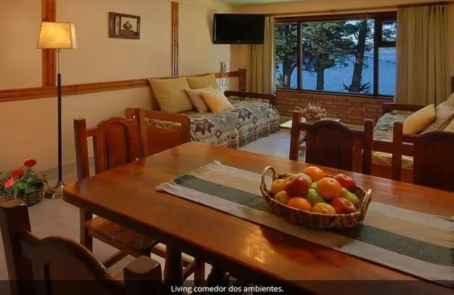 Kulübe, Göl Manzaralı