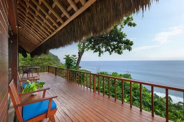Signature Villa, 1 Yatak Odası, Kişiye Özel Havuzlu, Okyanusa Sıfır (Hanging One Bedroom Pool Villa)
