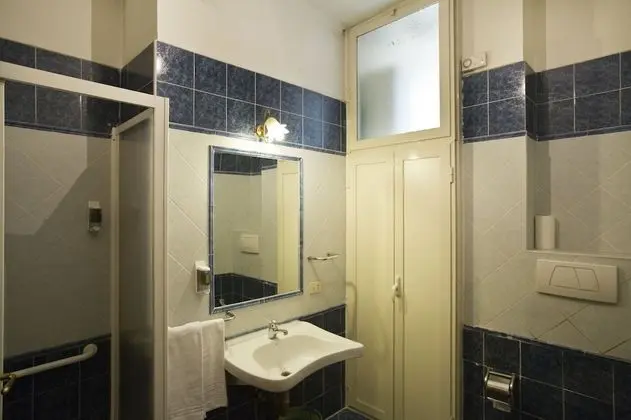 Basic Tek Büyük veya İki Ayrı Yataklı Oda
