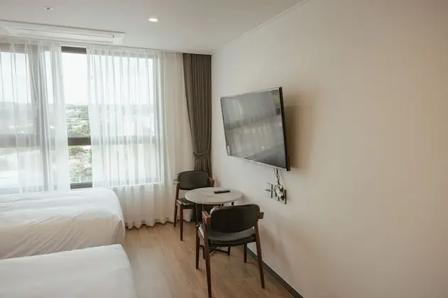 İki Ayrı Yataklı Oda, Dağ Manzaralı